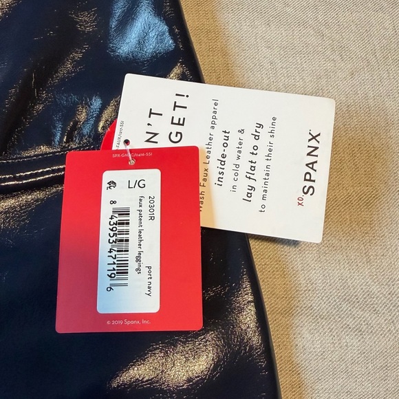 NWT! SPANX Glossy Faux Patent Leather Leggings Sz. L - Picture 6 of 6